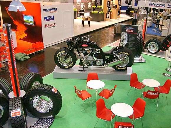 Gunbus - największy motocykl świata 8